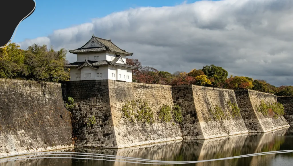 A photograph of Osaka Castle, Japan.